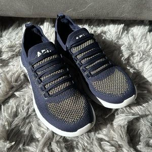 APL Techloom Breeze Size 7 - Like New